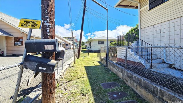 1642 Oo Lane, Honolulu, HI 96817