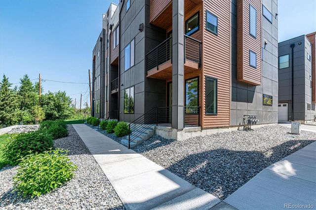 3017 W 53rd Avenue, Denver, CO 80221