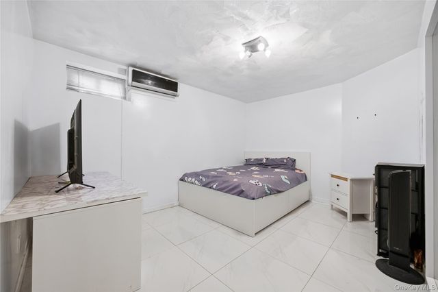 32-03 Clearview Expressway, Bayside, NY 11361