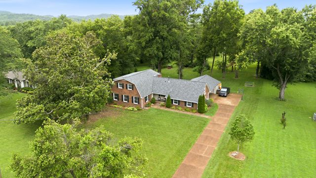 1307 Haber Dr, Brentwood, TN 37027