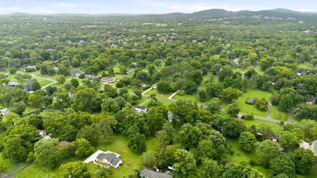 1307 Haber Dr, Brentwood, TN 37027