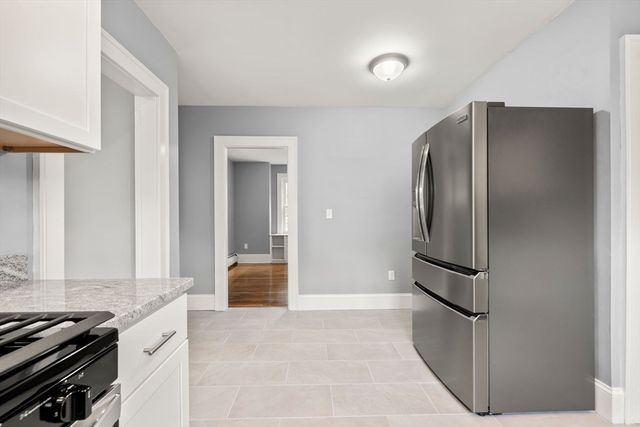 118 County Rd, Freetown, MA 02717