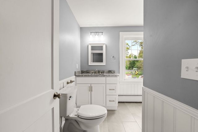 118 County Rd, Freetown, MA 02717