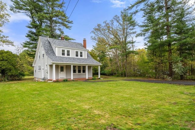118 County Rd, Freetown, MA 02717