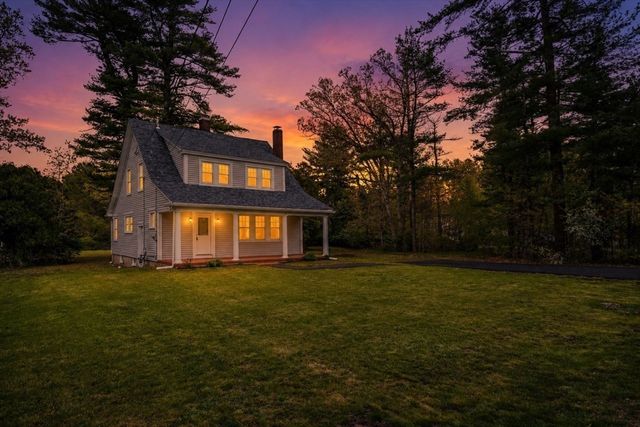 118 County Rd, Freetown, MA 02717