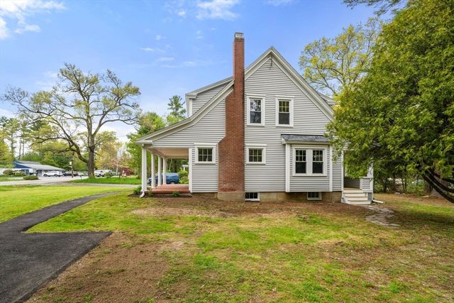 118 County Rd, Freetown, MA 02717