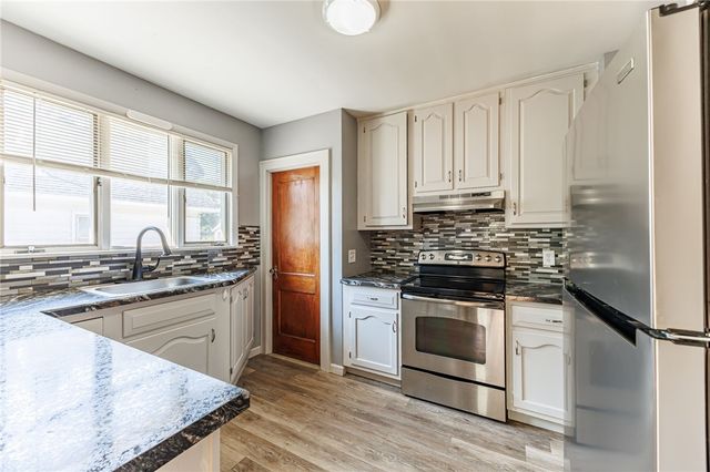 59 California Drive, Greece, NY 14616
