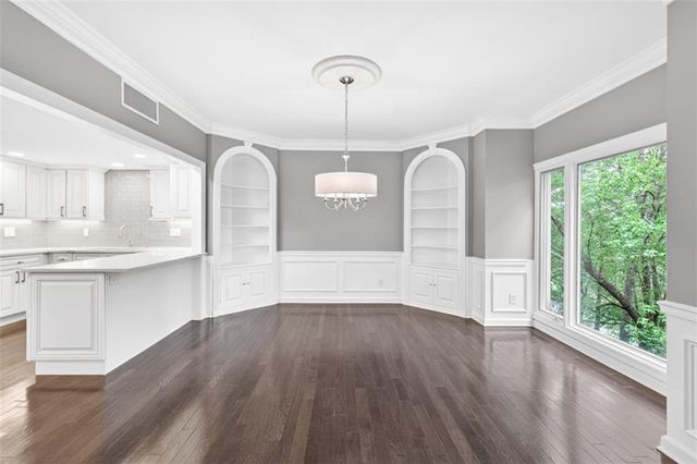 2769 Peachtree Road NE 10, Atlanta, GA 30305