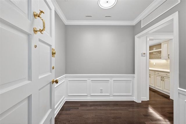 2769 Peachtree Road NE 10, Atlanta, GA 30305