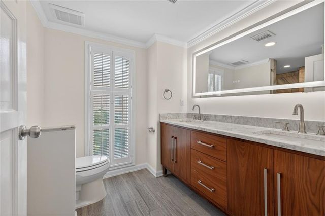 2769 Peachtree Road NE 10, Atlanta, GA 30305
