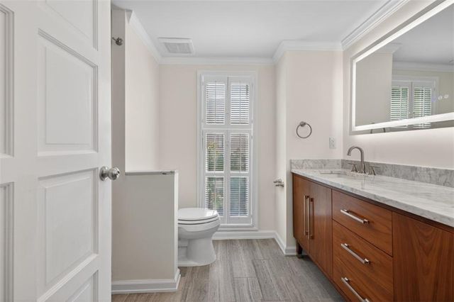 2769 Peachtree Road NE 10, Atlanta, GA 30305