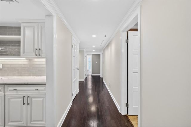 2769 Peachtree Road NE 10, Atlanta, GA 30305