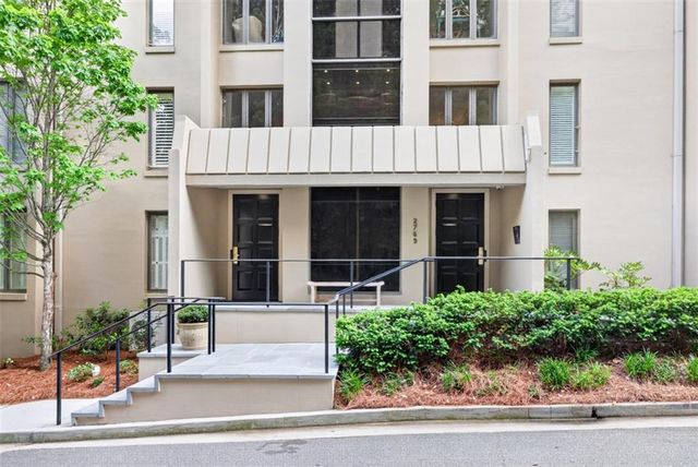 2769 Peachtree Road NE 10, Atlanta, GA 30305