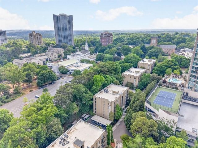 2769 Peachtree Road NE 10, Atlanta, GA 30305