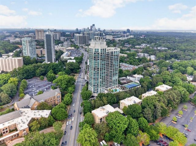 2769 Peachtree Road NE 10, Atlanta, GA 30305