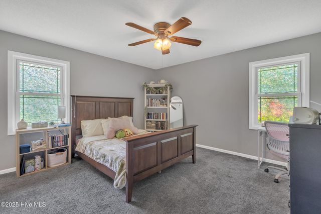 221 Woodcrest Court, Jacksonville, NC 28540
