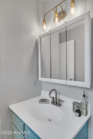 221 Woodcrest Court, Jacksonville, NC 28540