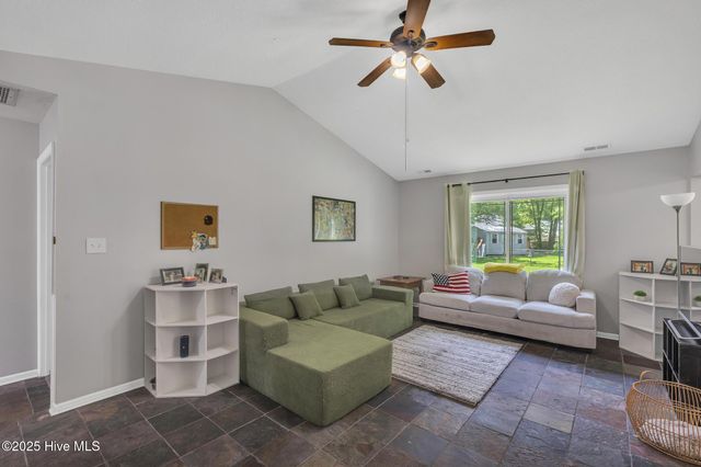 221 Woodcrest Court, Jacksonville, NC 28540