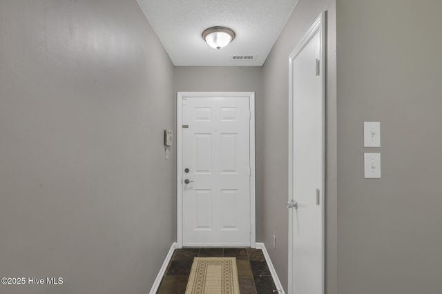 221 Woodcrest Court, Jacksonville, NC 28540