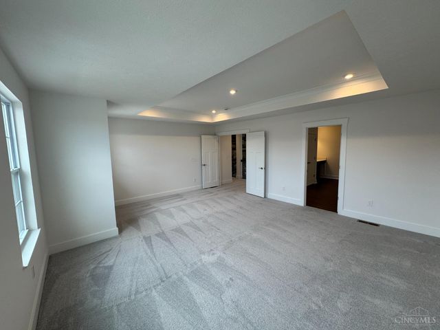 5825 Carriage Meadows Drive, Liberty Twp, OH 45011