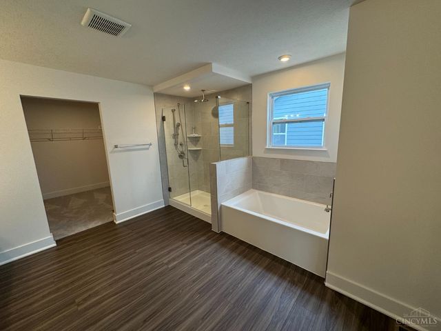 5825 Carriage Meadows Drive, Liberty Twp, OH 45011