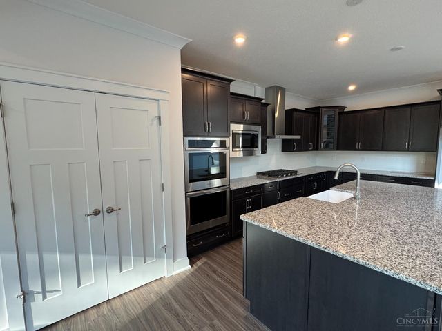 5825 Carriage Meadows Drive, Liberty Twp, OH 45011