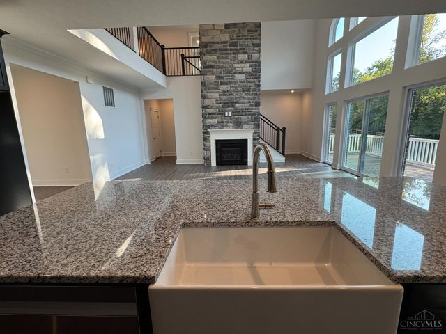 5825 Carriage Meadows Drive, Liberty Twp, OH 45011