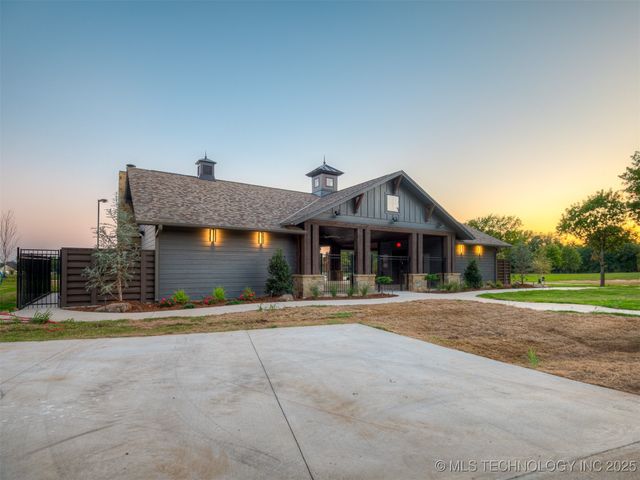 35 Patriot Pointe, Eufaula, OK 74432
