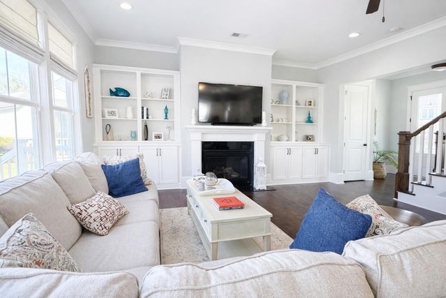 3521 Saltflat Lane, Mount Pleasant, SC 29466