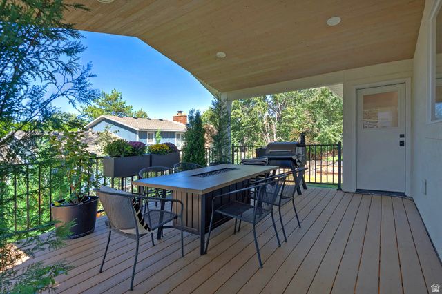 9652 S 2720 E, Sandy, UT 84092