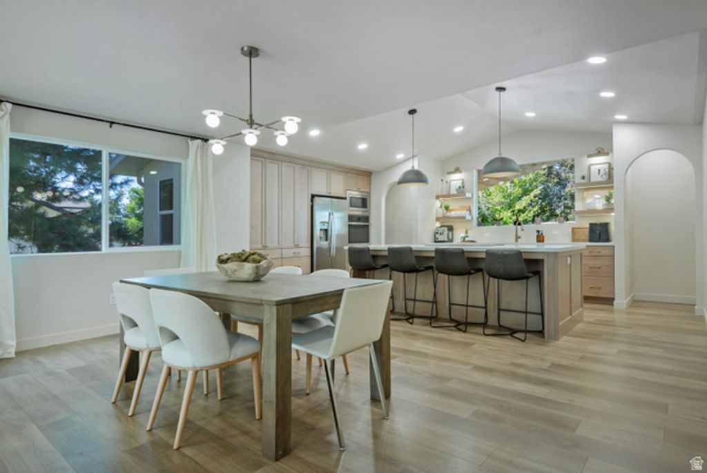 9652 S 2720 E, Sandy, UT 84092 — exterior