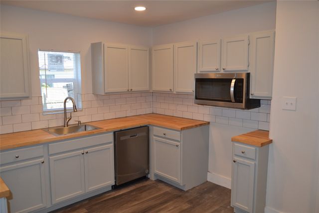 608 S Loving Avenue, Sherman, TX 75090