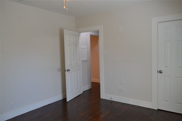 608 S Loving Avenue, Sherman, TX 75090