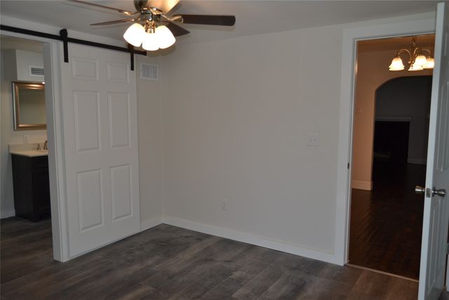608 S Loving Avenue, Sherman, TX 75090
