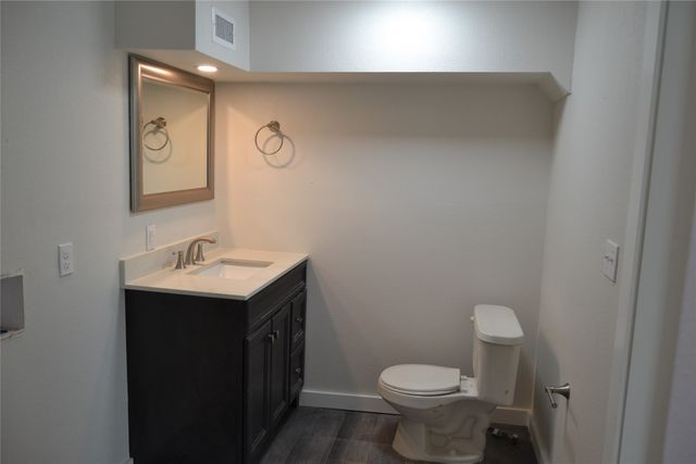 608 S Loving Avenue, Sherman, TX 75090