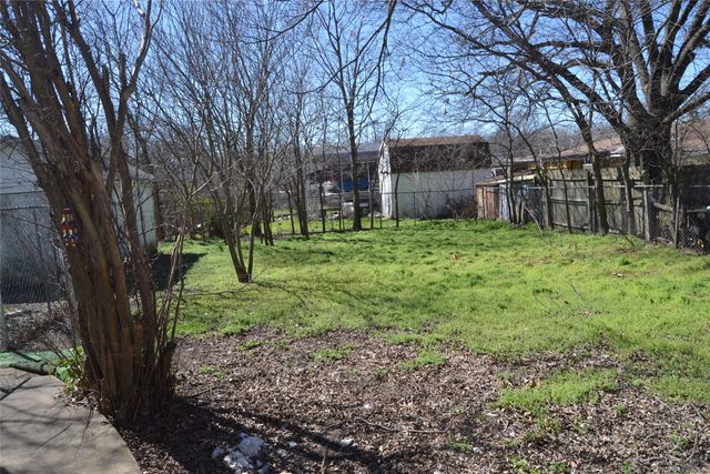 608 S Loving Avenue, Sherman, TX 75090