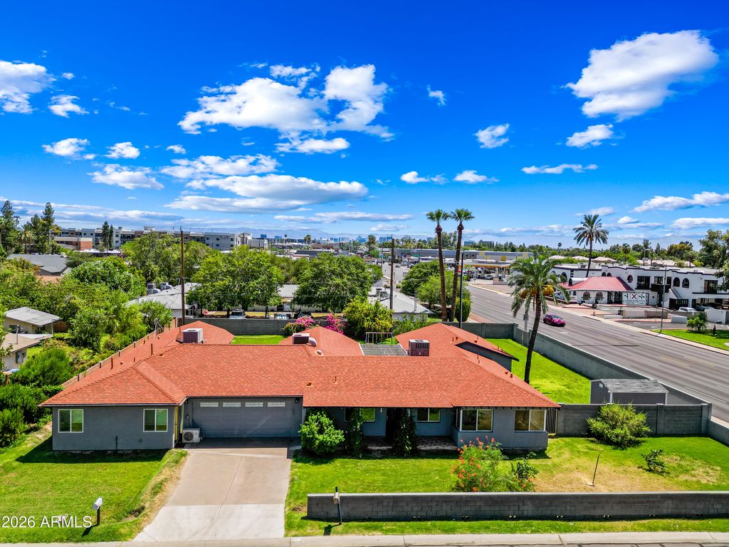 701 E MCLELLAN Boulevard, Phoenix, AZ 85014 — exterior