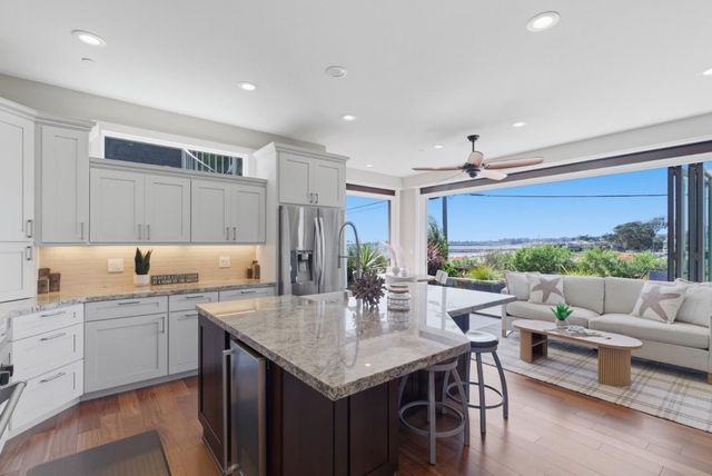 2974 E Cliff Drive, Santa Cruz, CA 95062