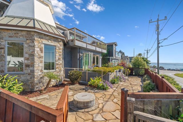 2974 E Cliff Drive, Santa Cruz, CA 95062