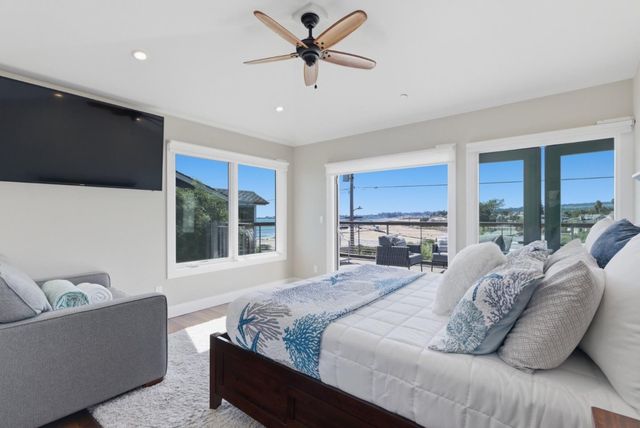 2974 E Cliff Drive, Santa Cruz, CA 95062