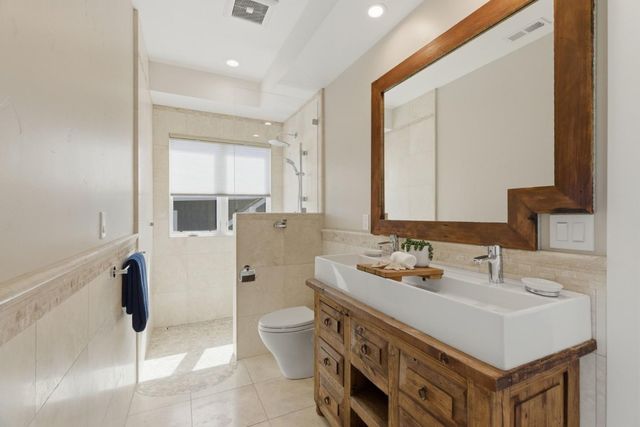 2974 E Cliff Drive, Santa Cruz, CA 95062