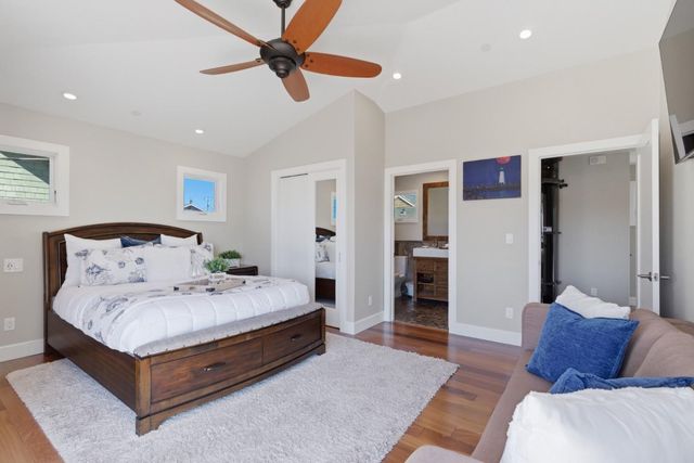 2974 E Cliff Drive, Santa Cruz, CA 95062