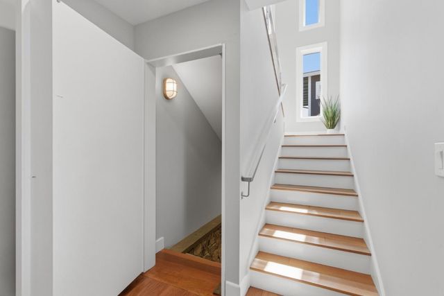 2974 E Cliff Drive, Santa Cruz, CA 95062