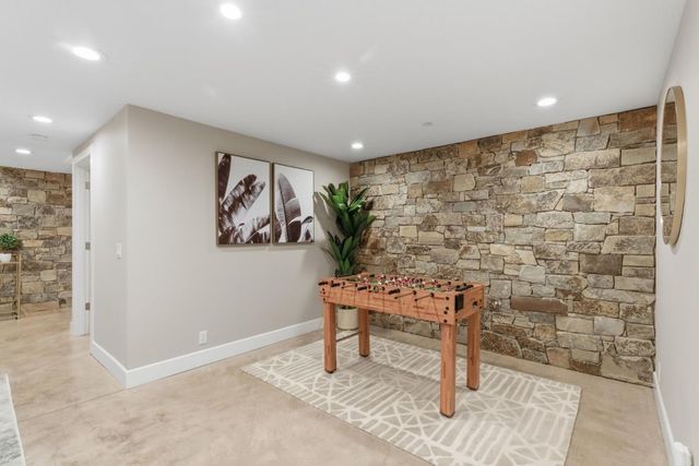 2974 E Cliff Drive, Santa Cruz, CA 95062