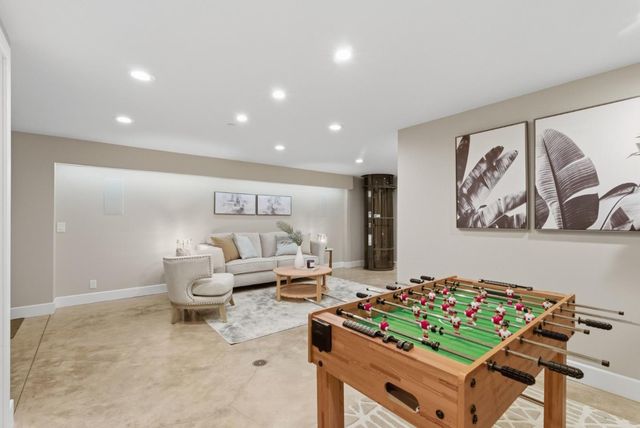 2974 E Cliff Drive, Santa Cruz, CA 95062