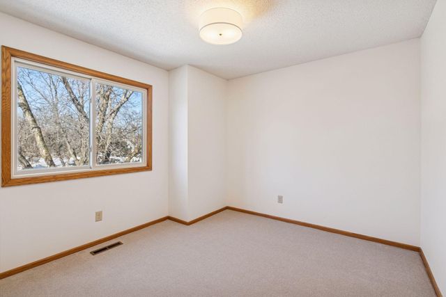 12883 82nd Place N, Maple Grove, MN 55369