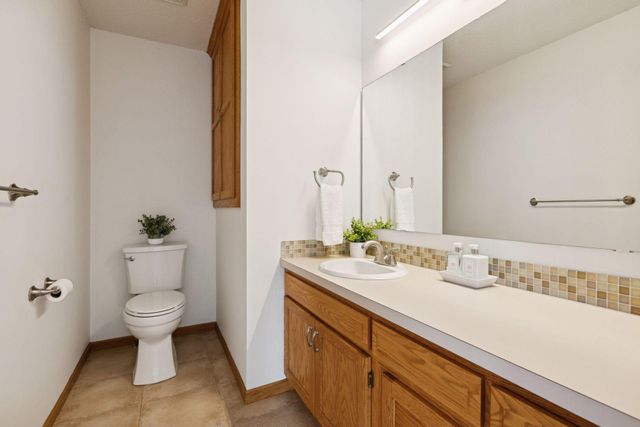 12883 82nd Place N, Maple Grove, MN 55369