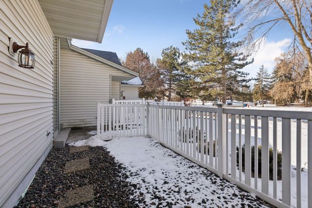 12883 82nd Place N, Maple Grove, MN 55369