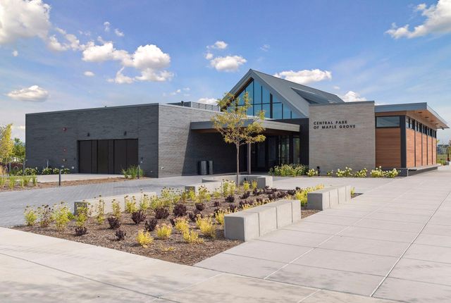 12883 82nd Place N, Maple Grove, MN 55369