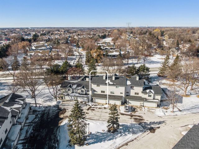 12883 82nd Place N, Maple Grove, MN 55369